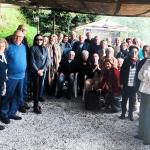 La Delegazione di Messina nel giardino del locale